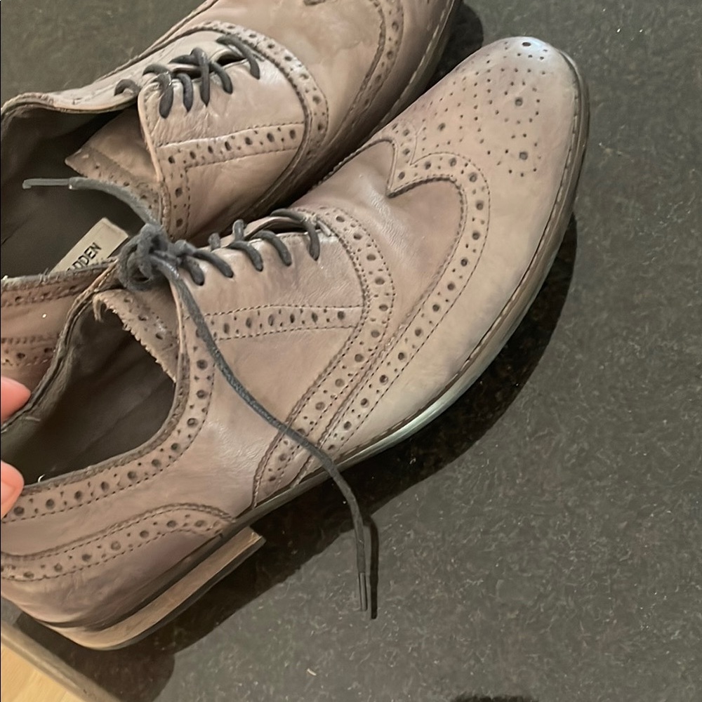 Steve Madden Gray Oxford Shoes with Broguing